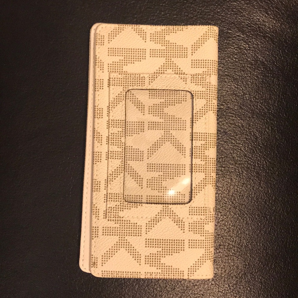 Michael Kors checkbook